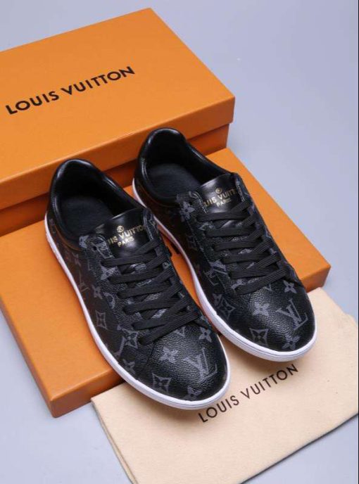 New Arrival LV Shoes Men LV008