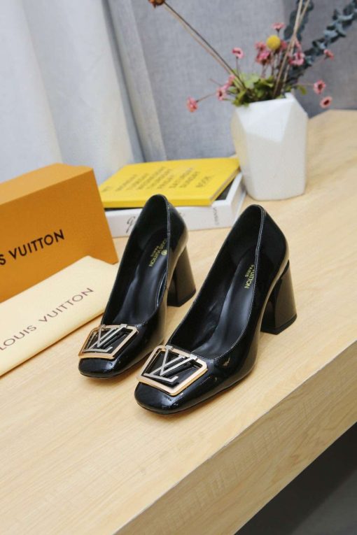 New Arrival L*V Women Shoes 010