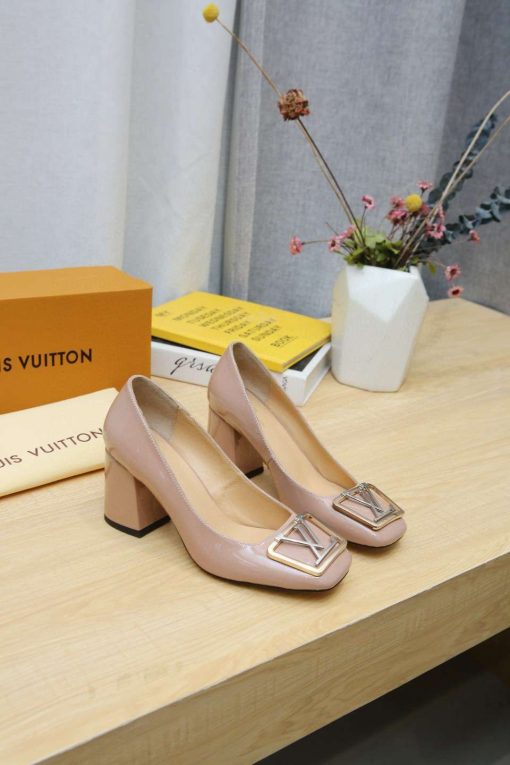 New Arrival L*V Women Shoes 011