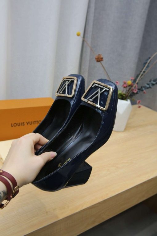 New Arrival L*V Women Shoes 011