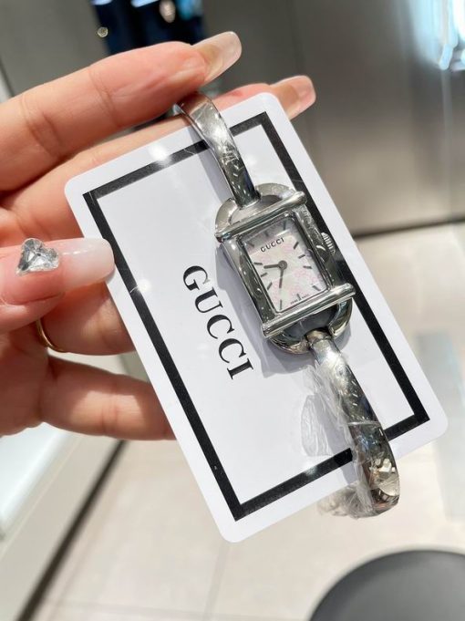 New Arrival Gucci Watch Women G021