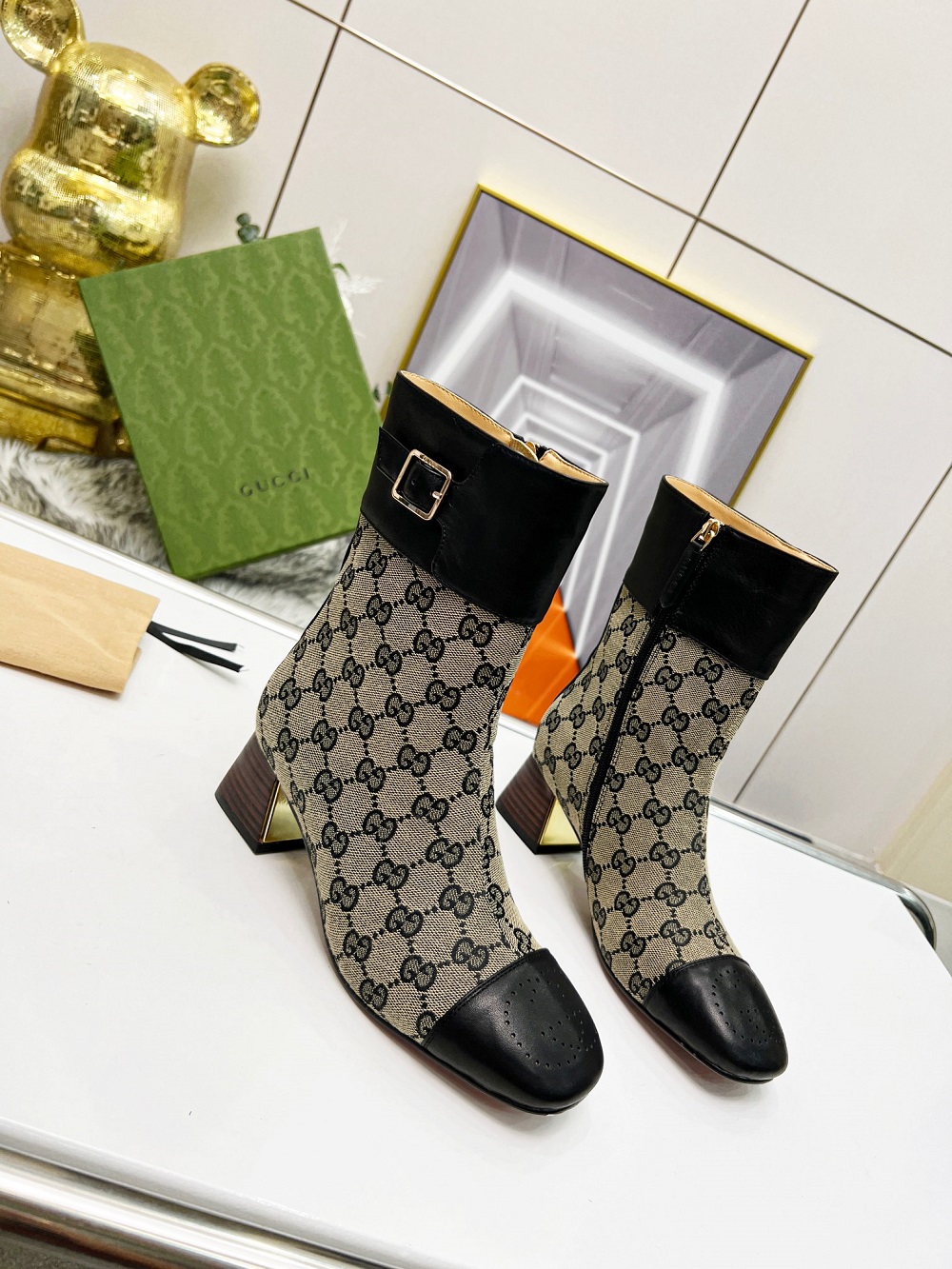 Gucci Shoes Women