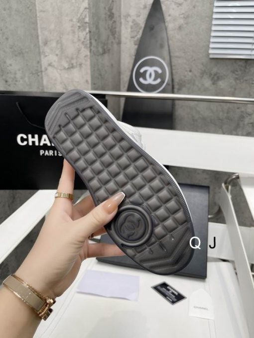 Chanel colors 030501 sz35 41XJ18 880520