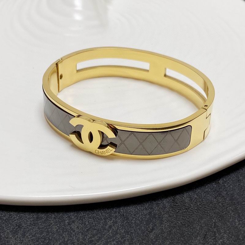 Chanel bracelet 12260103 922082 1