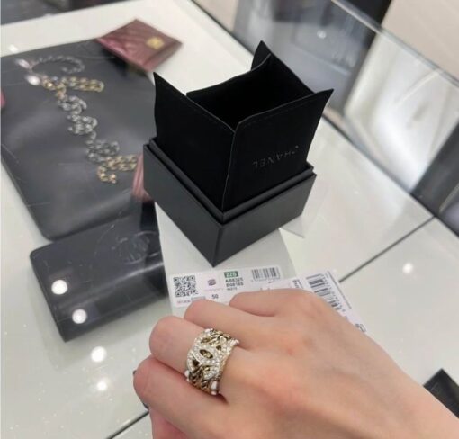 Chanel ring 6 7 8 12180206 910666