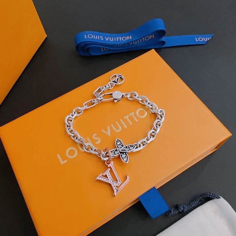 LV bracelet 02cly1902 1024823