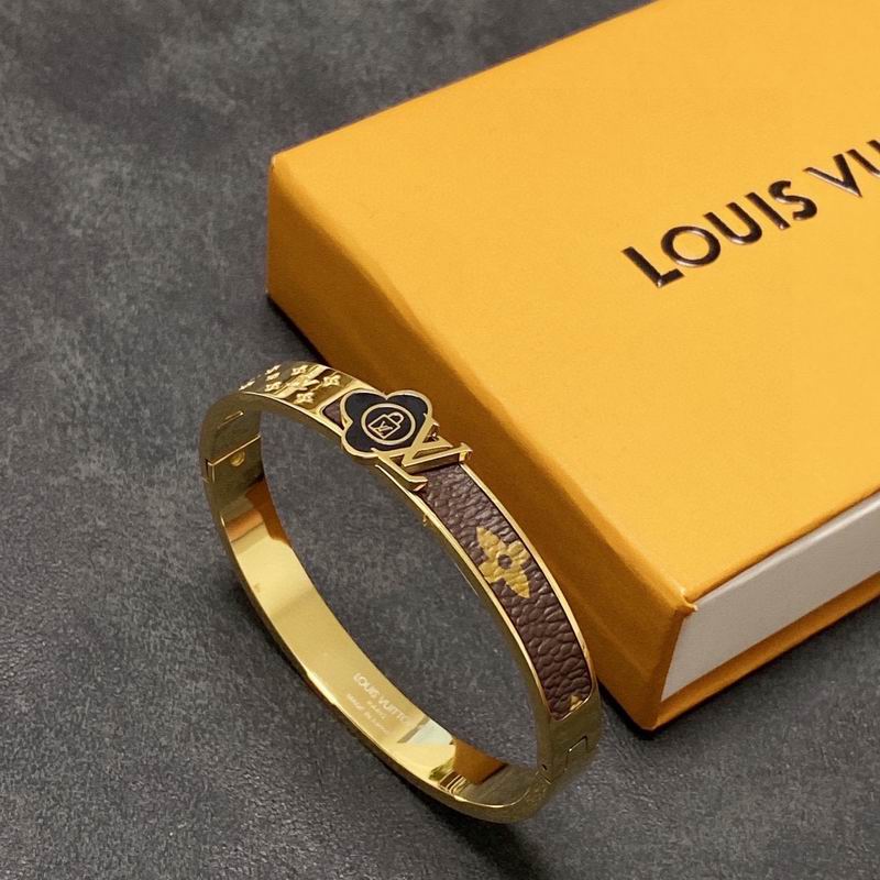 LV bracelet 02cly802 1024729