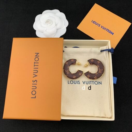 LV earing 03j01 1080724