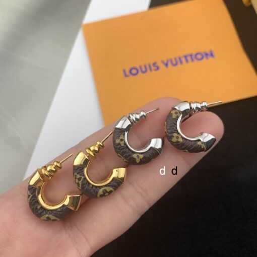 LV earing 03j04 1080715