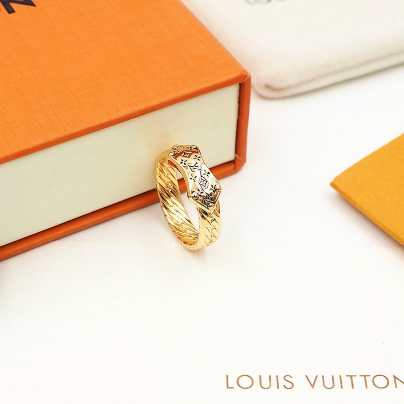 LV ring 02cly2204 1018903