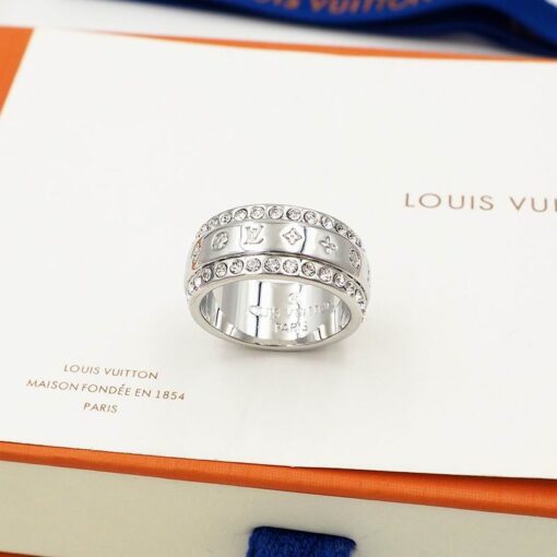 LV ring 02cly2302 1018909