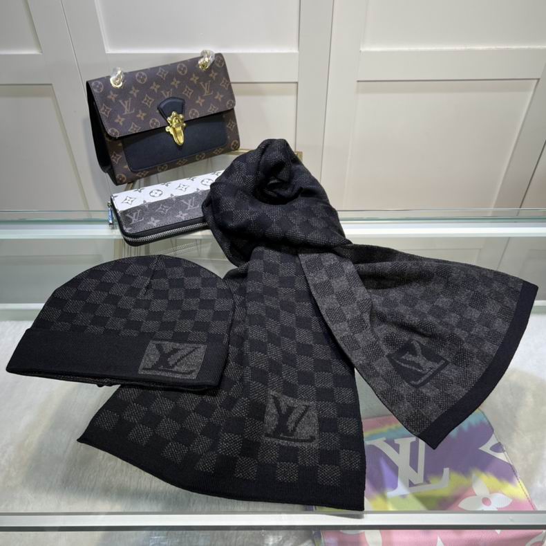 LV Scarf Hat 1 (13) 1468441