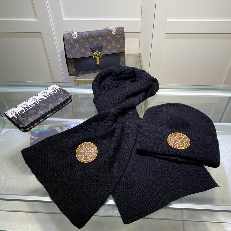 LV Scarf Hat 1 (21) 1468538