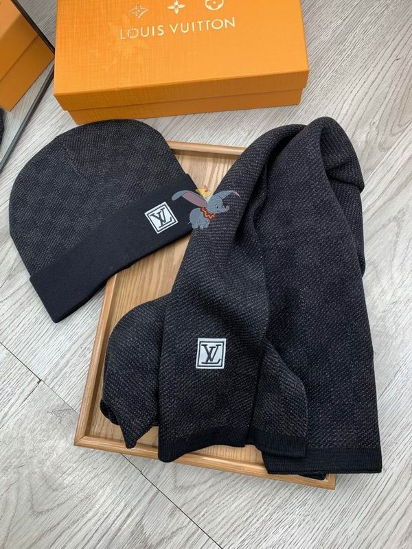 LV Scarf Hat 1 (40) 1468506