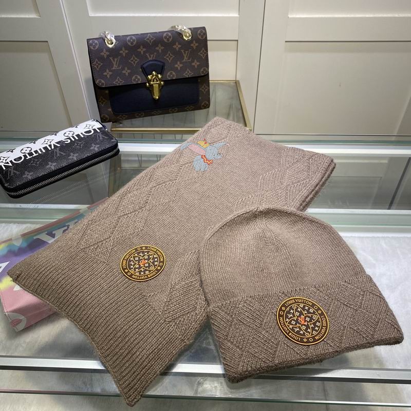 LV Scarf Hat 1 (7) 1468524