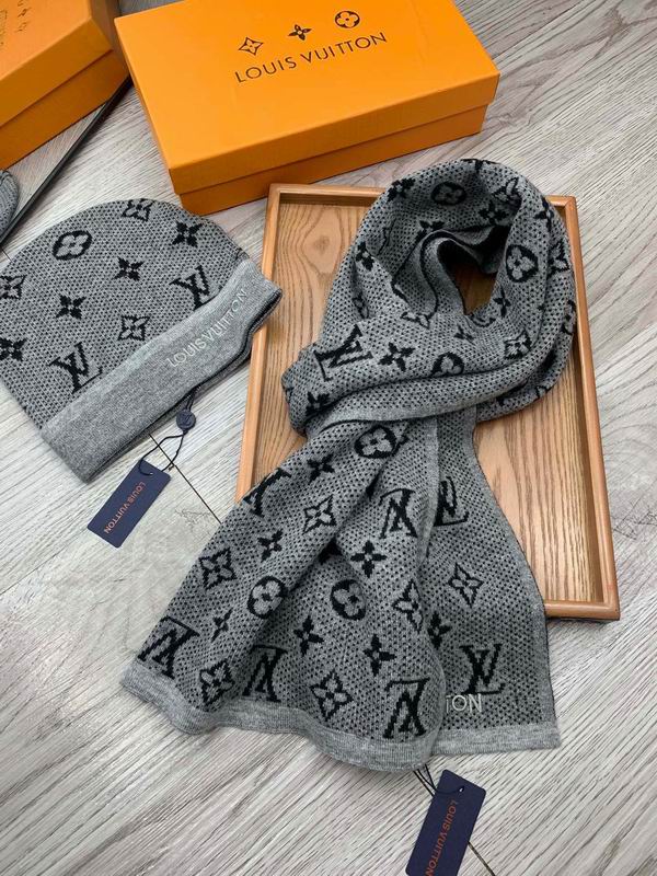 LV Scarf Hat 1 (8) 1468599