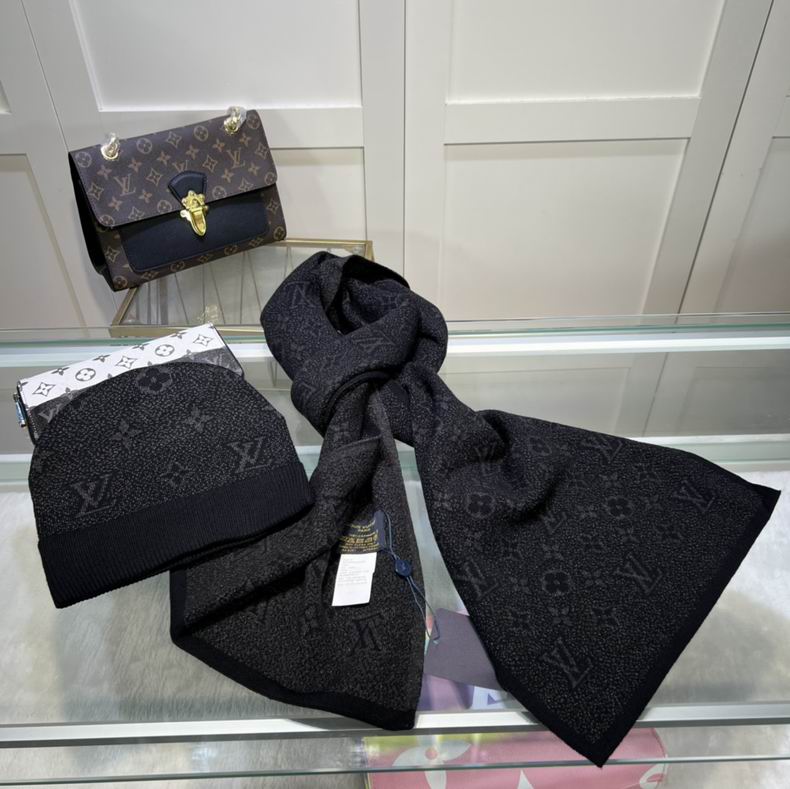 LV Scarf Hat 1 (9) 1468455