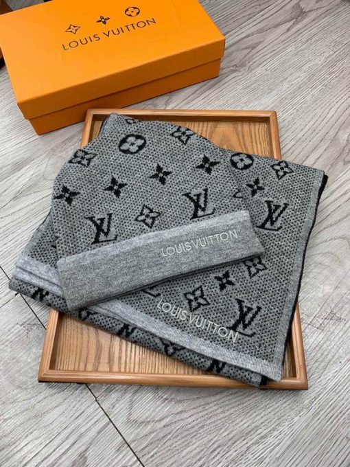 LV Scarf Hat 1 (9) 1468600