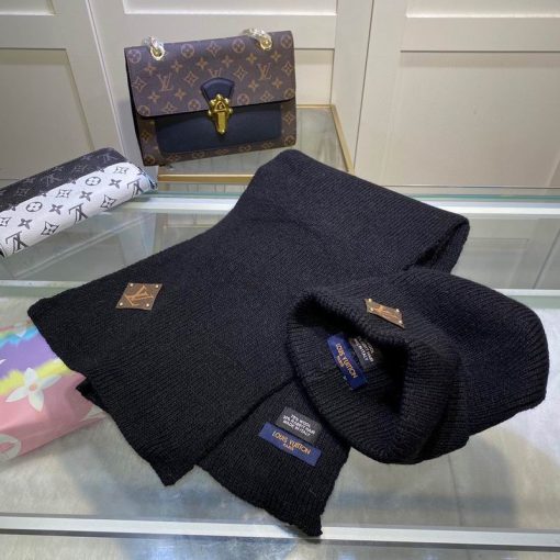 LV scarf hat 30 (1) 1463554