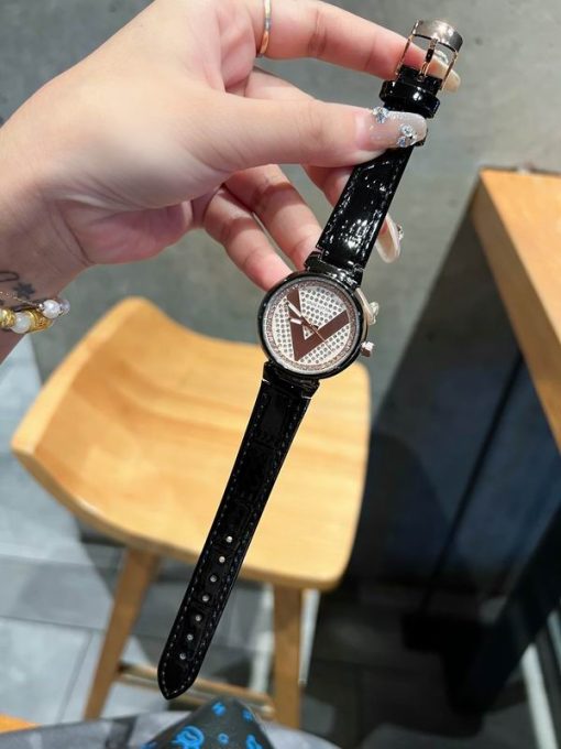 LV watch 101 (8) 1694503