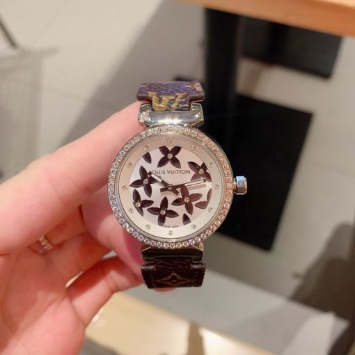 LV watch 36 (8) 1695324