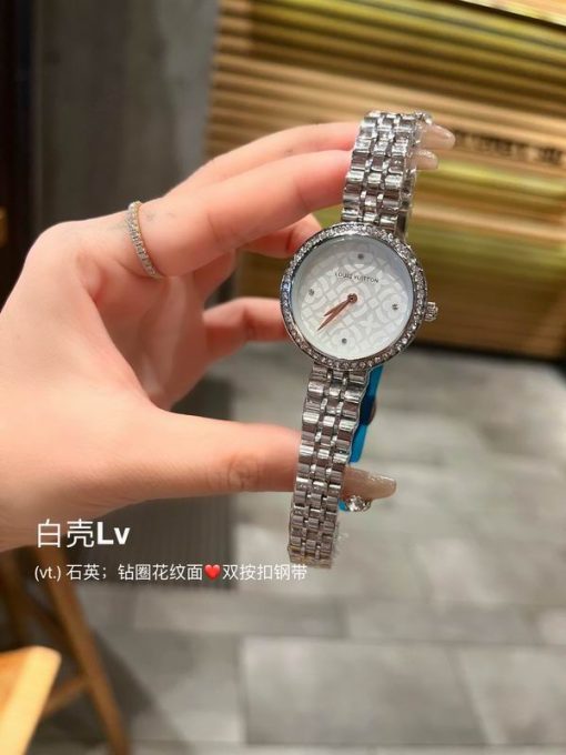 LV watch 80 (4) 1694433