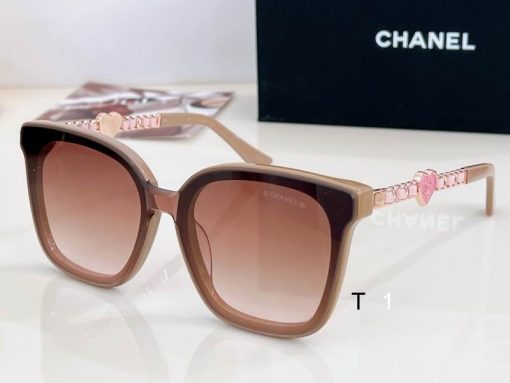 Chanel A95076 54 21 142 a04 1940513