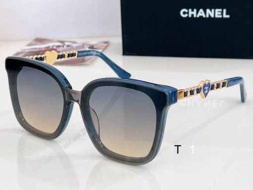 Chanel A95076 54 21 142 a05 1940512