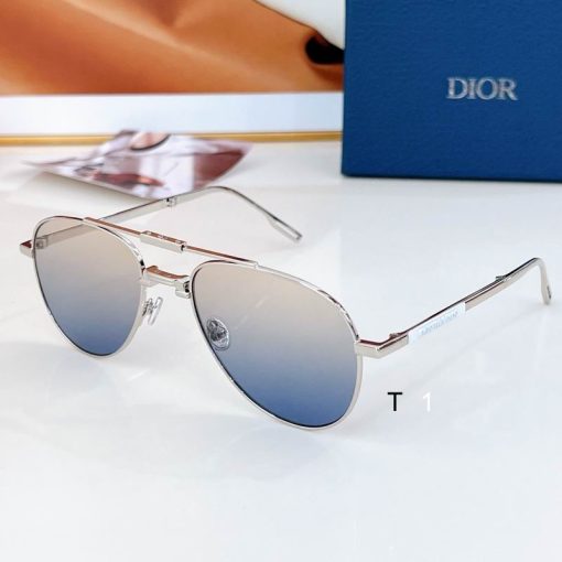 Dior 90AIU 56 19 145 a08 2074719