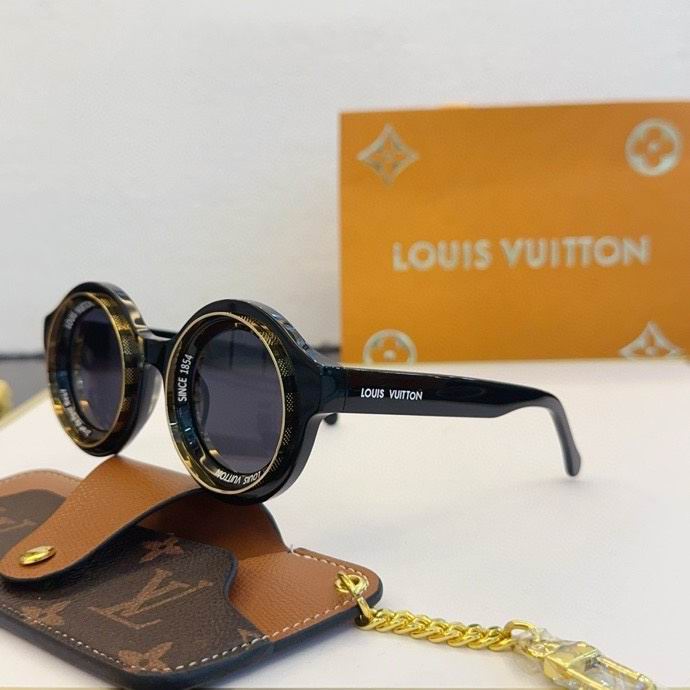 LV Glasses smx (52) 2258888