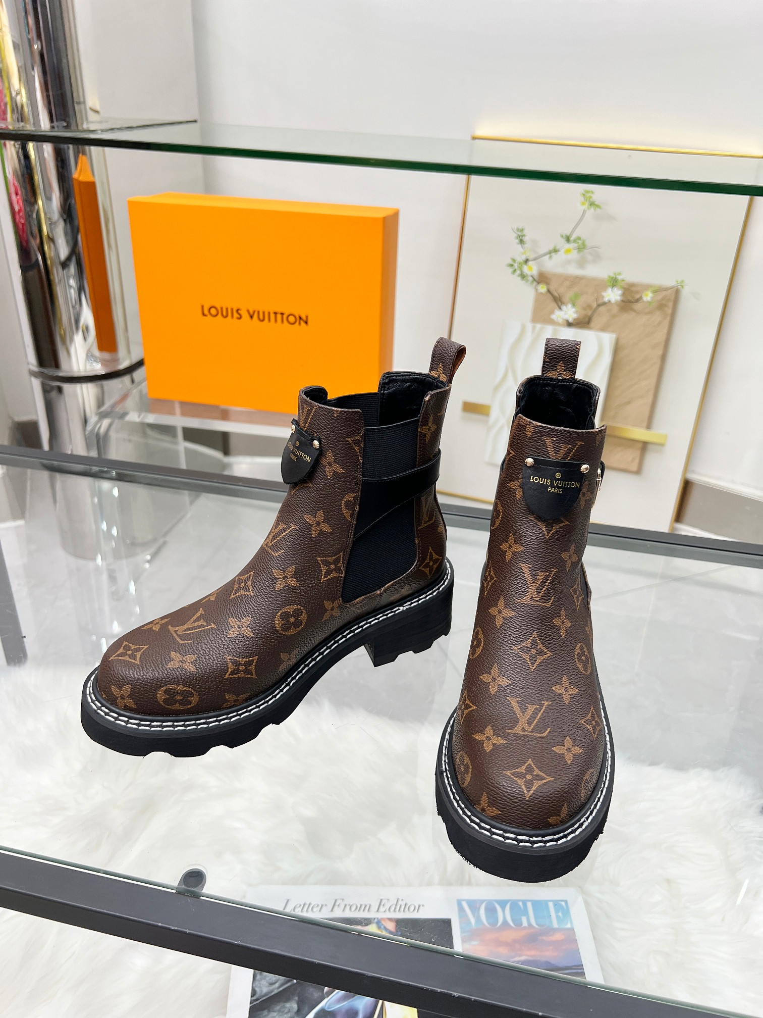 LV sz35 41 108 2113573