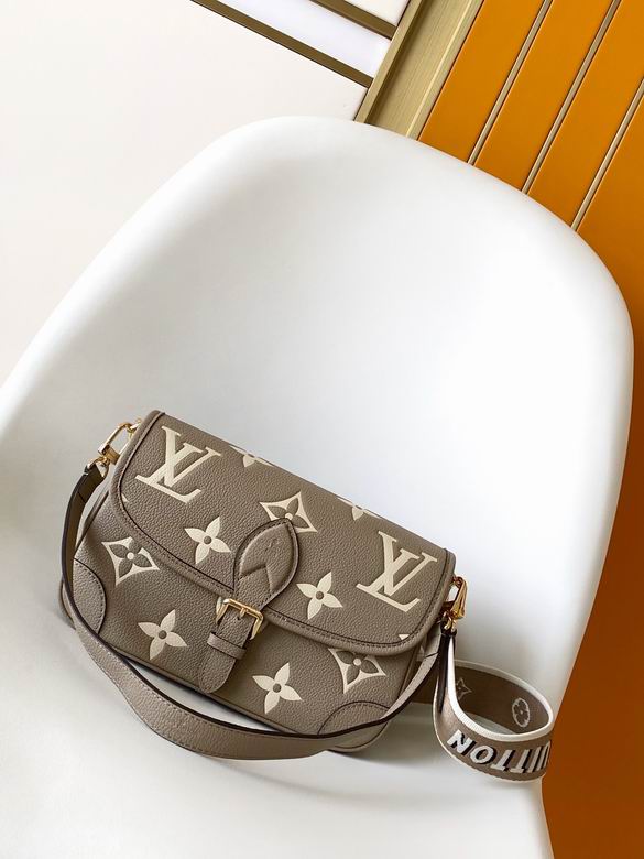 M46583 23X16X8.5cm WP 0 1950717