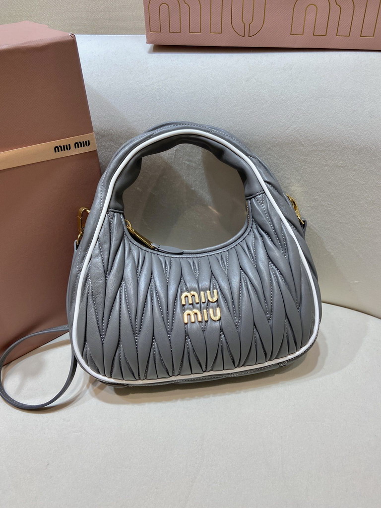 Miumiu 5BC125 20x17x6cm AP21 1957763