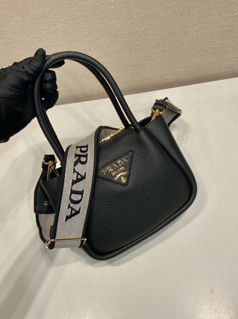Prada 1BA362 19 5x18x9cm AP33 1957833