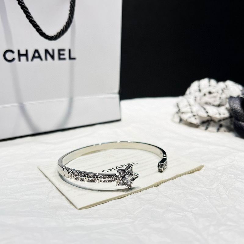 Chanel bracelet 07yxh01 (2) 3052481