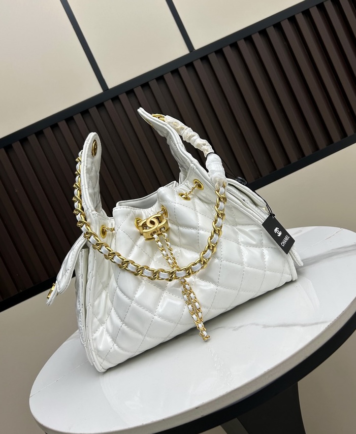 Chanel 30x26x14cm jj11 1973814