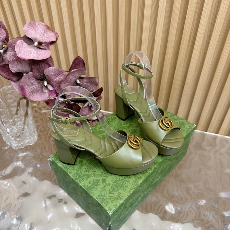 Gucci sz35 40 J0903 04 2690957