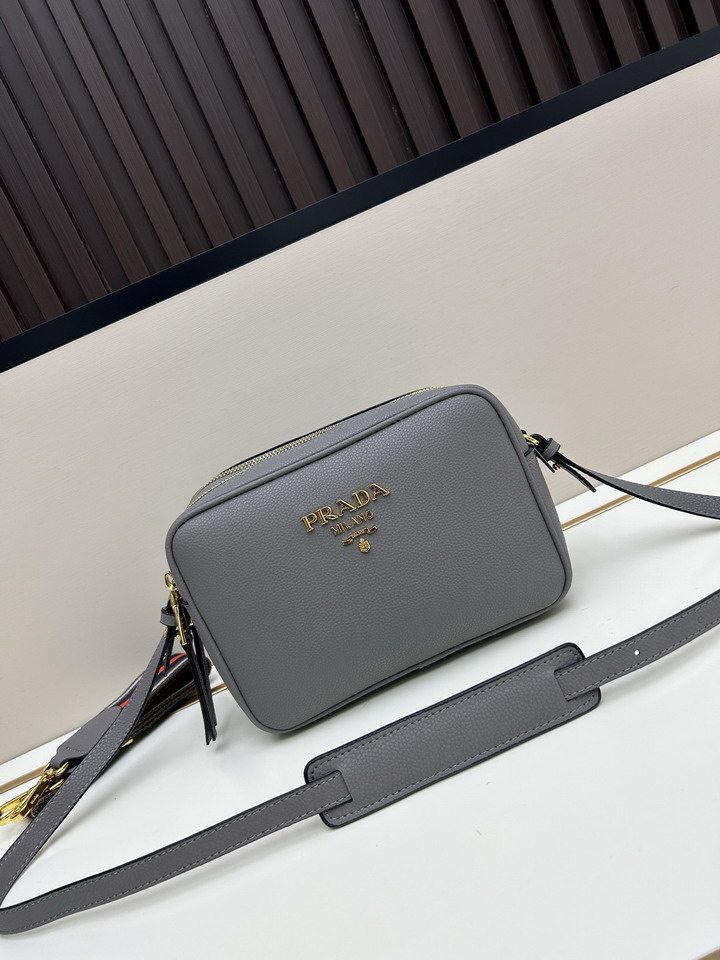 Prada 66202 22x14x8cm jj1 1975804