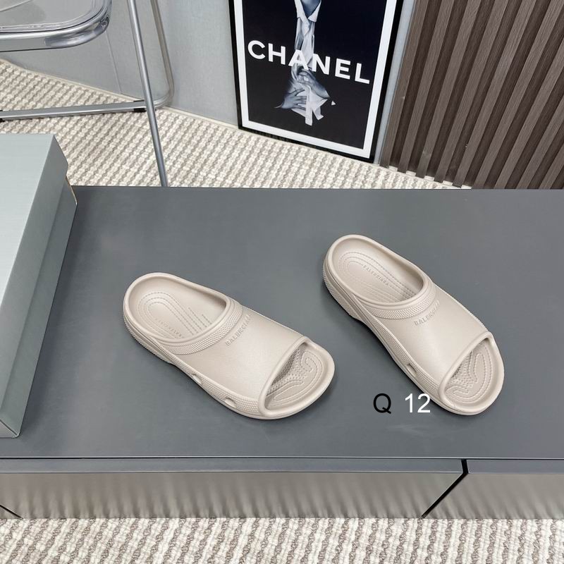 Balenciaga sz35 40 J02002W10 2393018 Balenciaga sz35 40 J02002W10 2393018