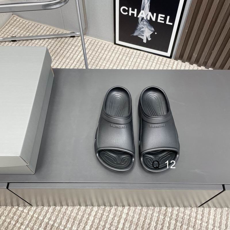 Balenciaga sz35 40 J02002W18 2393010 Balenciaga sz35 40 J02002W18 2393010