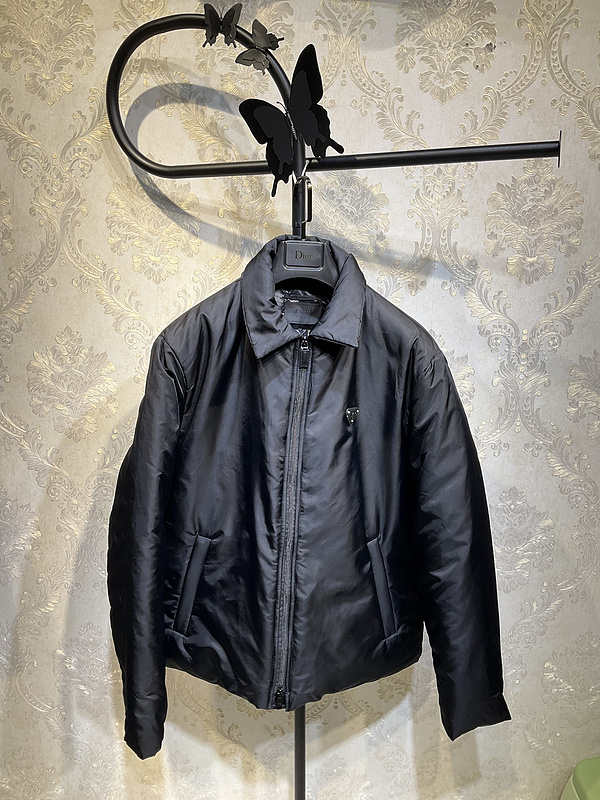 Prada S 2XL 26yr84 (1) 3670690