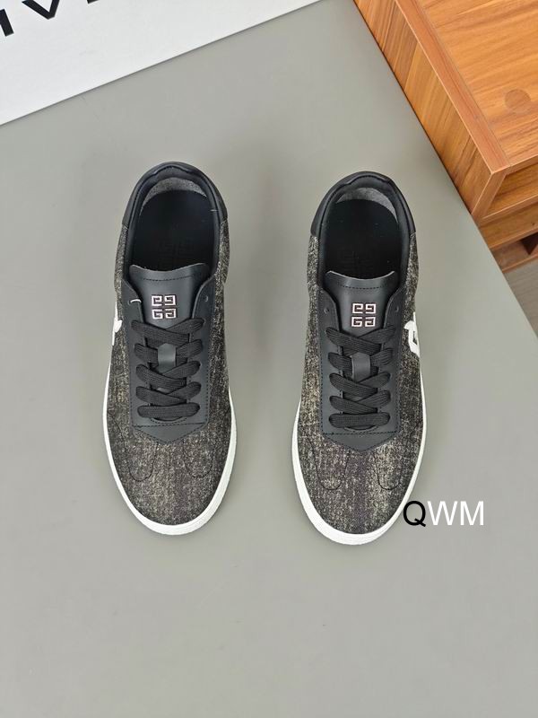 Givenchy sz35 44 WM0201 27 2349262 Givenchy sz35 44 WM0201 27 2349262