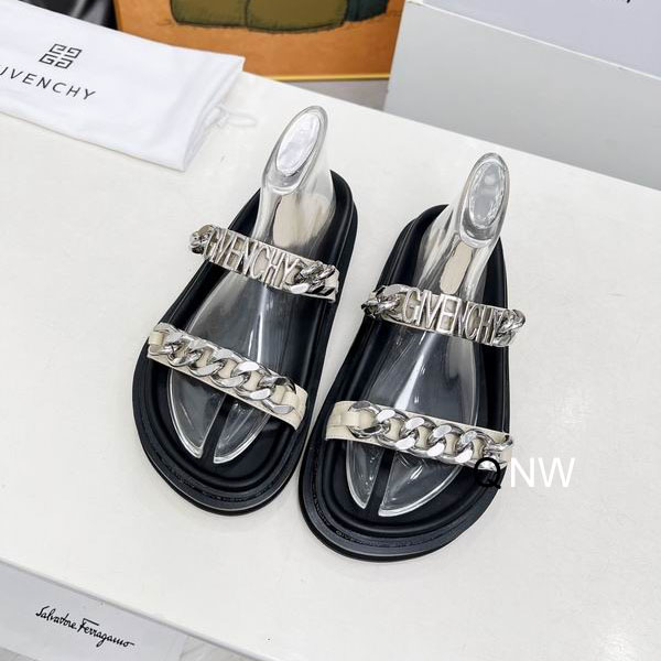 Givenchy sz35 440 NW0302 01 2414615 Givenchy sz35 440 NW0302 01 2414615