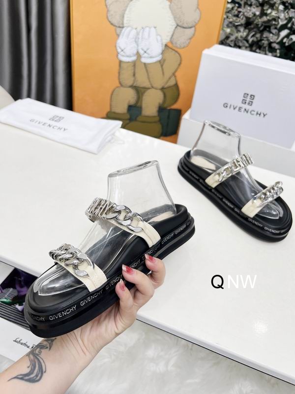 Givenchy sz35 440 NW0302 03 2414613 Givenchy sz35 440 NW0302 03 2414613