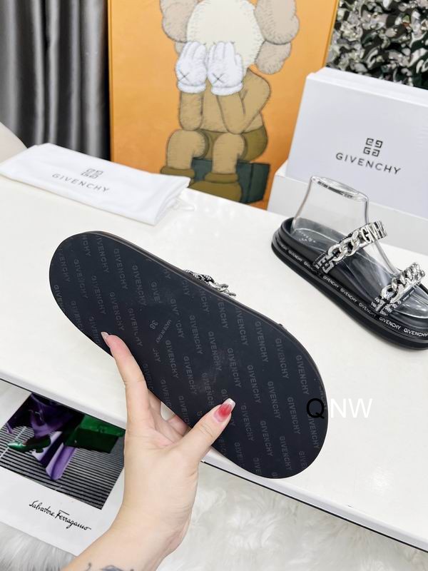 Givenchy sz35 440 NW0302 09 2414607 Givenchy sz35 440 NW0302 09 2414607