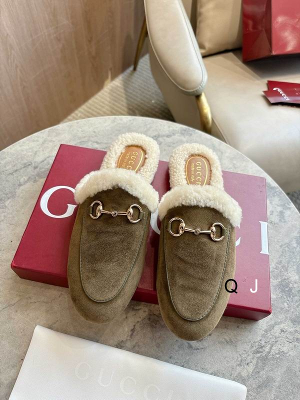 Gucci sz35 40 J110611 2720911 Gucci sz35 40 J110611 2720911