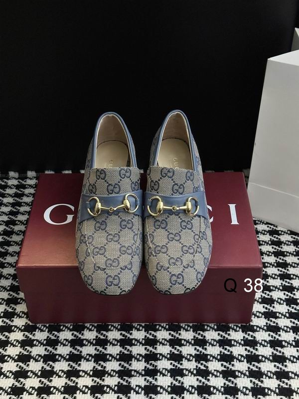 Gucci sz35 40 LY1106V09 2719599 Gucci sz35 40 LY1106V09 2719599
