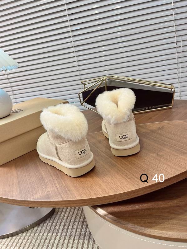 UGG sz35 40 HH110606 2720321 UGG sz35 40 HH110606 2720321