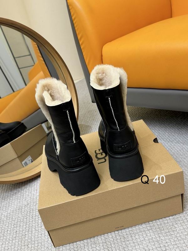 UGG sz35 40 HX110904 2720362 UGG sz35 40 HX110904 2720362