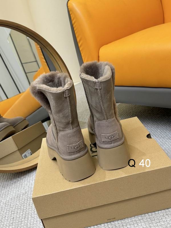 UGG sz35 40 HX110908 2720358 UGG sz35 40 HX110908 2720358
